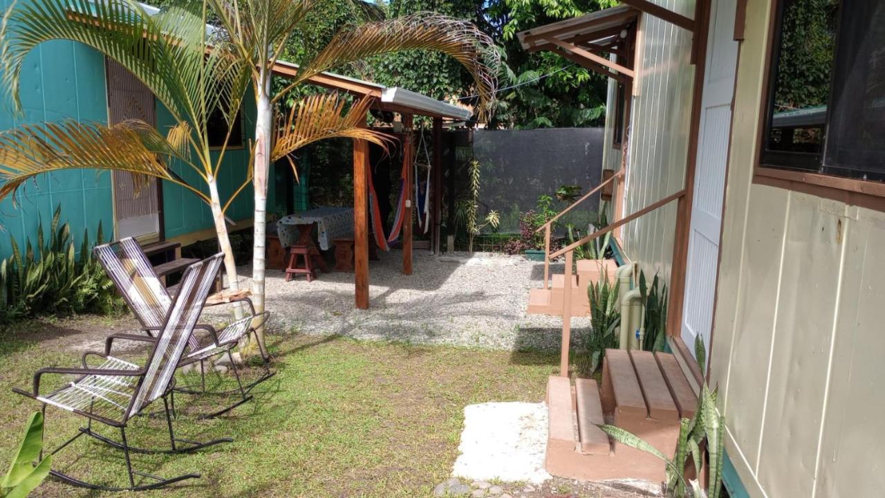 Container House Cahuita Hotel Kültér fotó