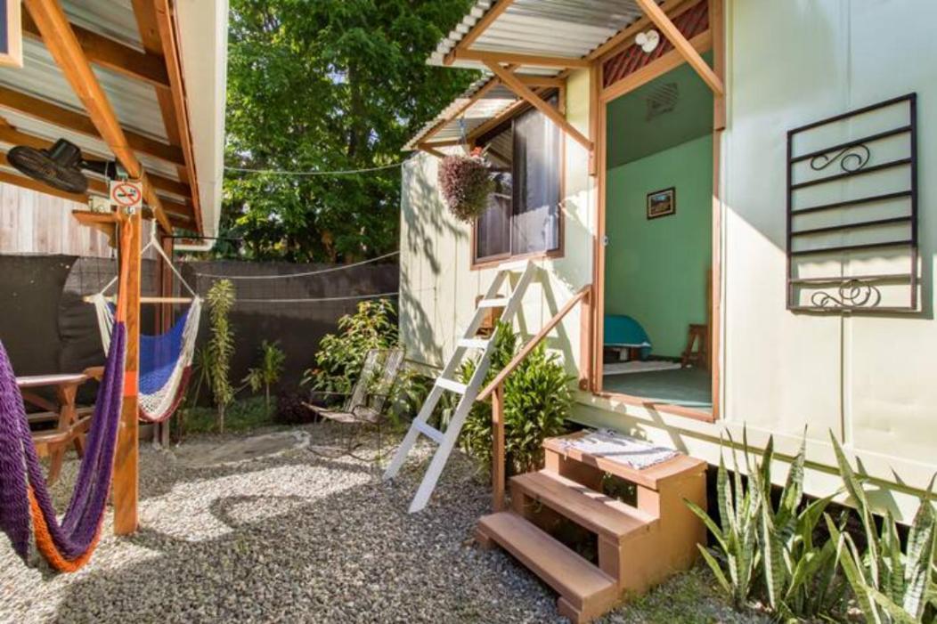 Container House Cahuita Hotel Kültér fotó