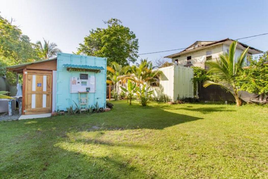 Container House Cahuita Hotel Kültér fotó