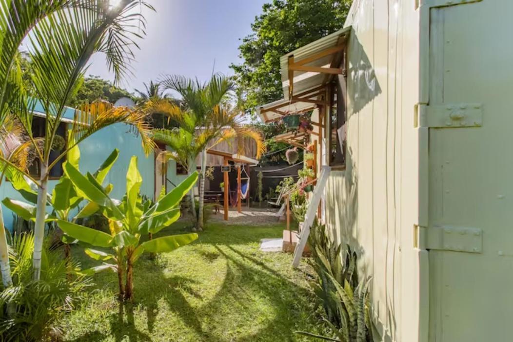 Container House Cahuita Hotel Kültér fotó